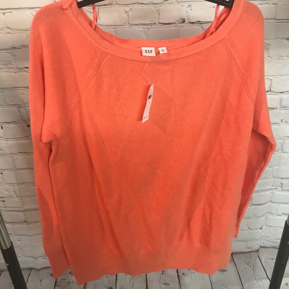 GAP Sweaters - NWT Gap Sweater